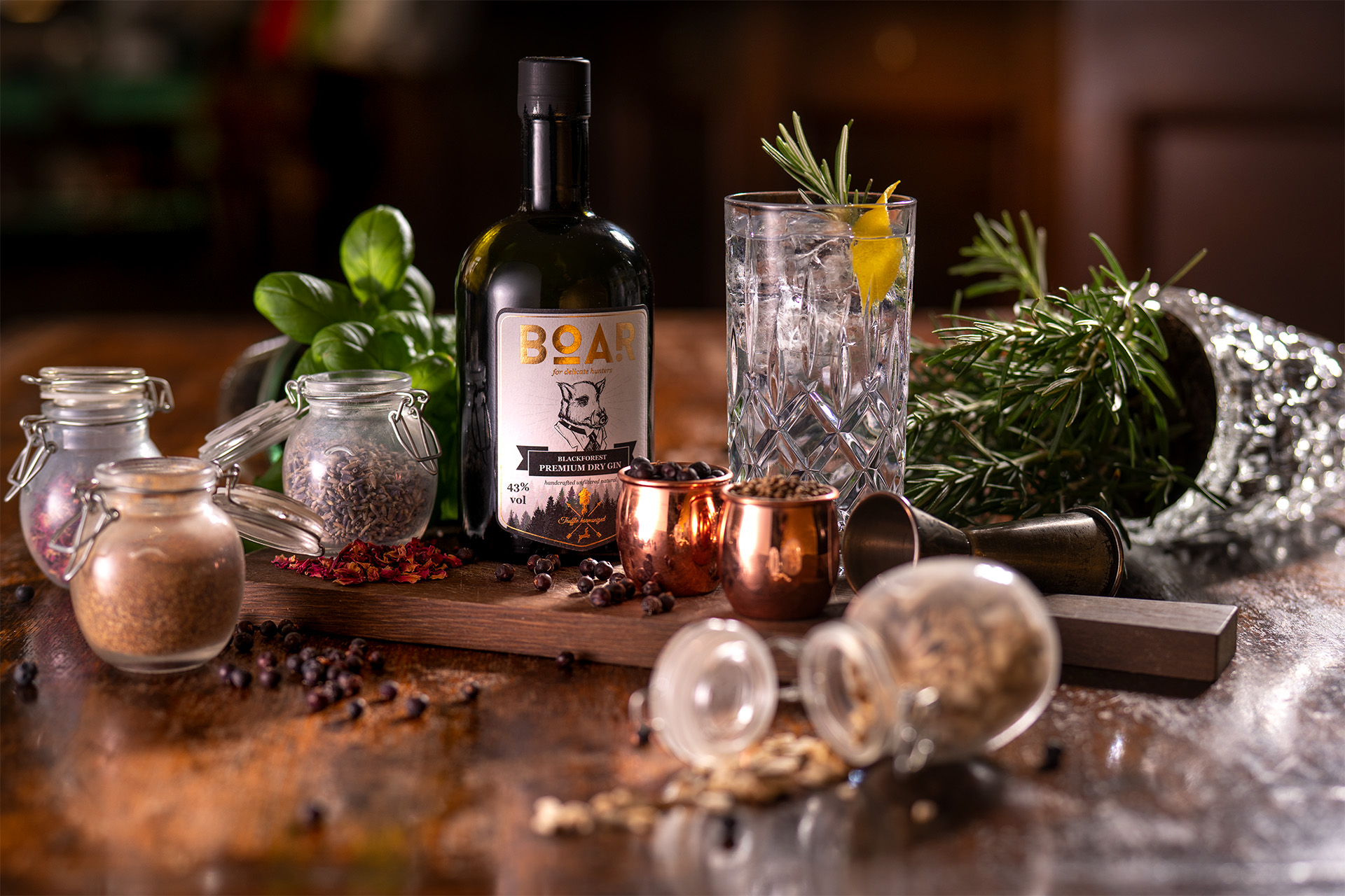BOAR Gin aus dem Schwarzwald Höchstprämierter Gin der Welt Gin des
